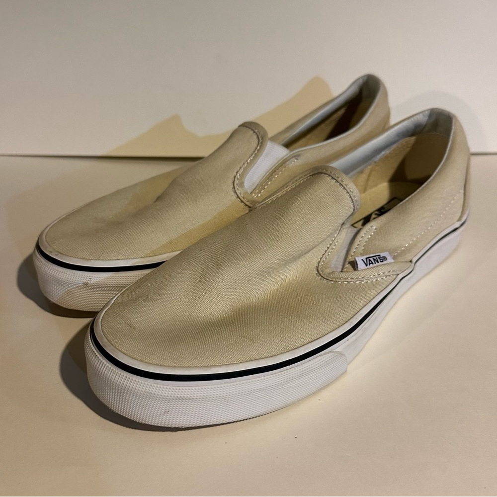 Vans Slip-On in Birch/True White